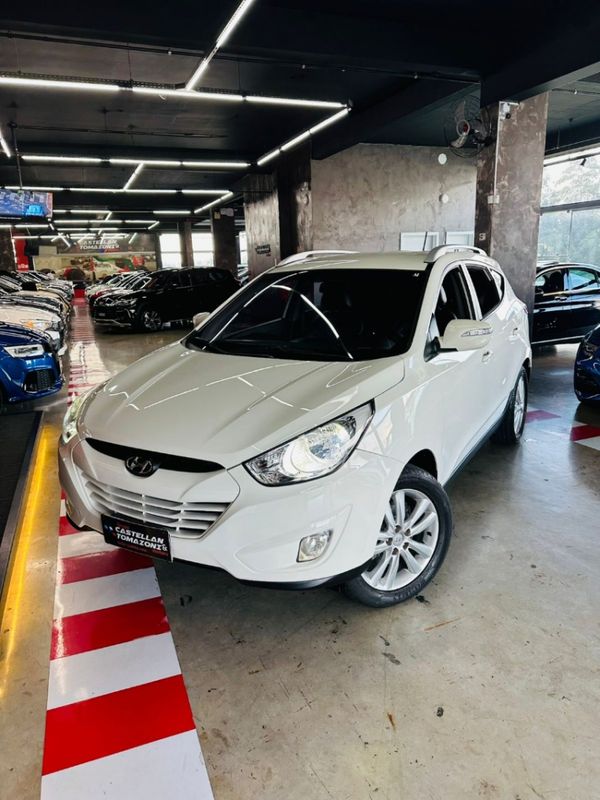 Hyundai IX35 2.0 MPI 4X2 16V FLEX 4P MANUAL 2012/2013 CASTELLAN E TOMAZONI MOTORS CAXIAS DO SUL / Carros no Vale