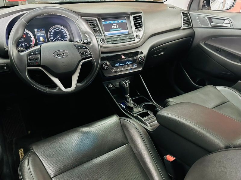 Hyundai TUCSON 1.6 16V T-GDI GASOLINA GLS ECOSHIFT 2017/2018 CASTELLAN E TOMAZONI MOTORS CAXIAS DO SUL / Carros no Vale