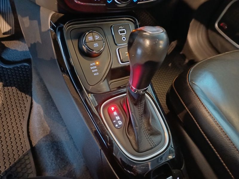 JEEP COMPASS 2.0 16V DIESEL LIMITED 4X4 AUTOMÁTICO 2020/2020 BETIOLO NOVOS E SEMINOVOS LAJEADO / Carros no Vale