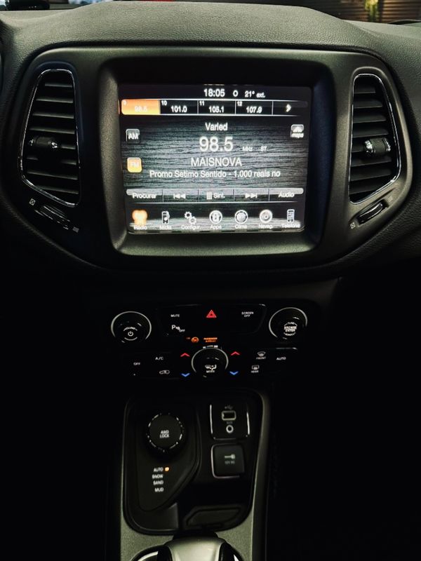 JEEP COMPASS 2.0 16V DIESEL LONGITUDE 4X4 AUTOMÁTICO 2017/2017 CASTELLAN E TOMAZONI MOTORS CAXIAS DO SUL / Carros no Vale
