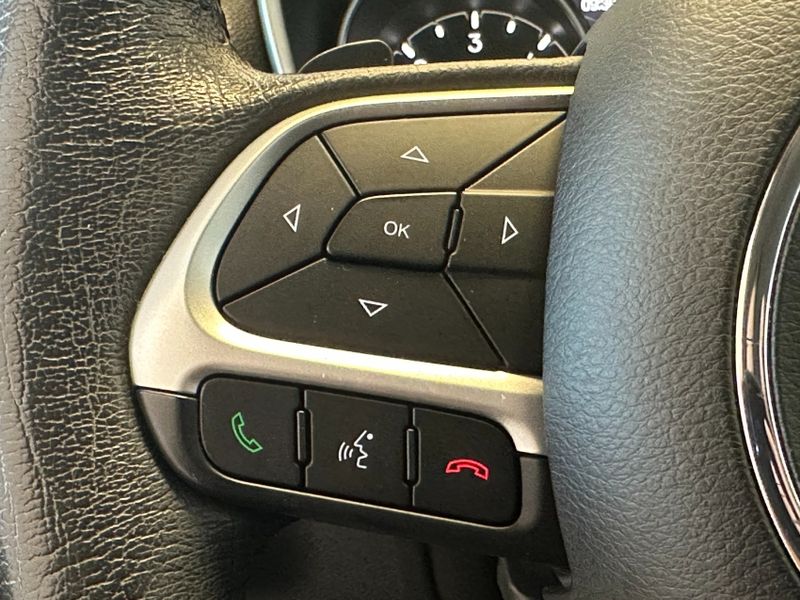 JEEP COMPASS 2.0 16V DIESEL LONGITUDE 4X4 AUTOMÁTICO 2018/2019 BETIOLO NOVOS E SEMINOVOS LAJEADO / Carros no Vale