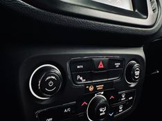 JEEP COMPASS 2.0 16V DIESEL LONGITUDE 4X4 AUTOMÁTICO 2017/2017 CASTELLAN E TOMAZONI MOTORS CAXIAS DO SUL / Carros no Vale
