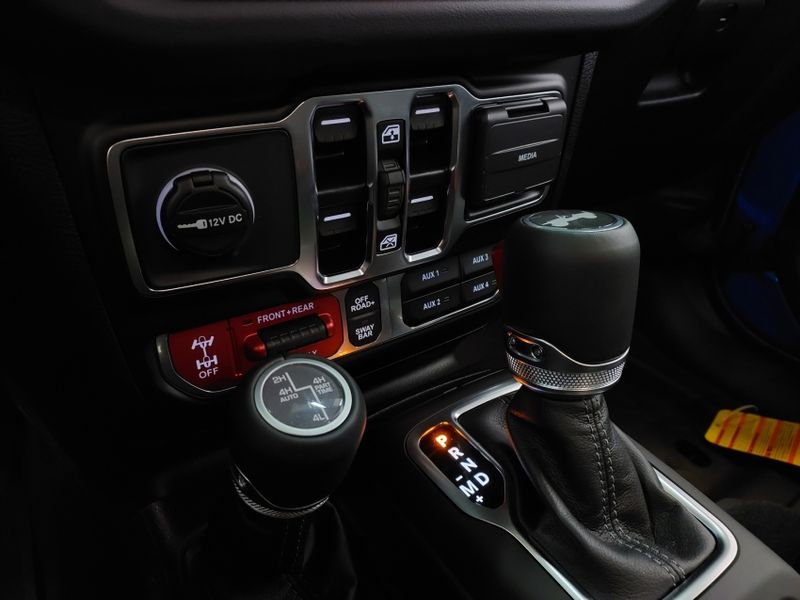 JEEP WRANGLER 2.0 TURBO GASOLINA RUBICON 4P 4X4 AT8 2025/2025 BETIOLO NOVOS E SEMINOVOS LAJEADO / Carros no Vale