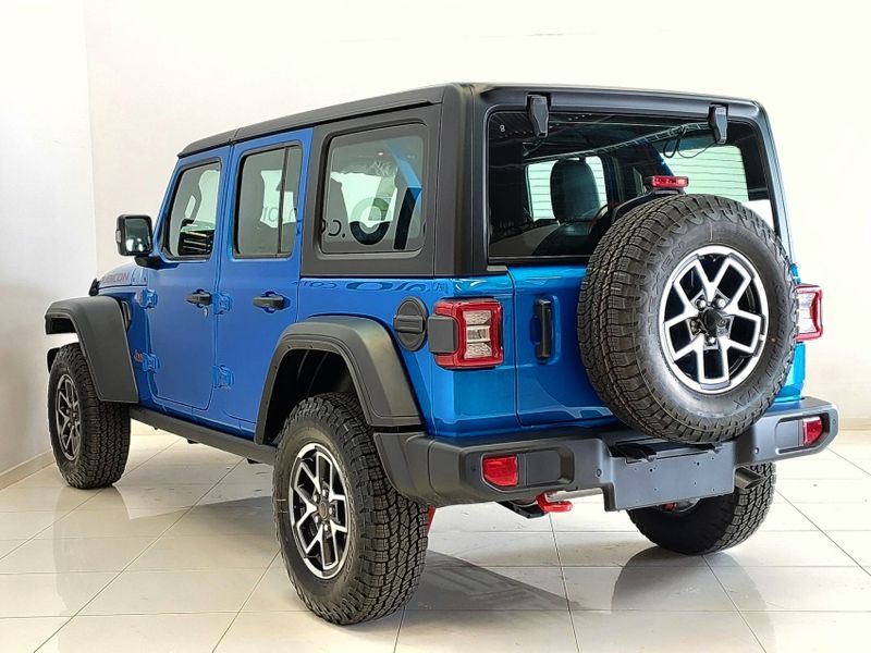 JEEP WRANGLER 2.0 TURBO GASOLINA RUBICON 4P 4X4 AT8 2025/2025 BETIOLO NOVOS E SEMINOVOS LAJEADO / Carros no Vale