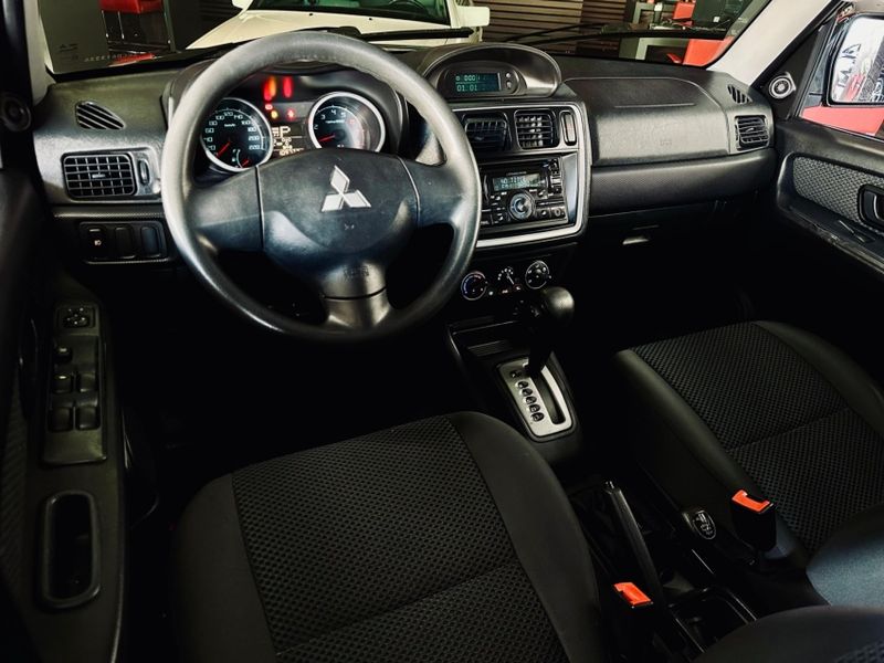 Mitsubishi PAJERO TR4 2.0 4X4 16V 140CV FLEX 4P AUTOMÁTICO 2010/2011 CASTELLAN E TOMAZONI MOTORS CAXIAS DO SUL / Carros no Vale