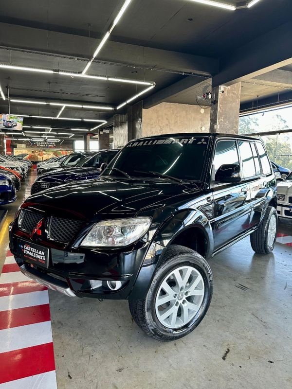 Mitsubishi PAJERO TR4 2.0 4X4 16V 140CV FLEX 4P AUTOMÁTICO 2010/2011 CASTELLAN E TOMAZONI MOTORS CAXIAS DO SUL / Carros no Vale