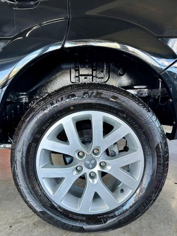 Mitsubishi PAJERO TR4 2.0 4X4 16V 140CV FLEX 4P AUTOMÁTICO 2010/2011 CASTELLAN E TOMAZONI MOTORS CAXIAS DO SUL / Carros no Vale