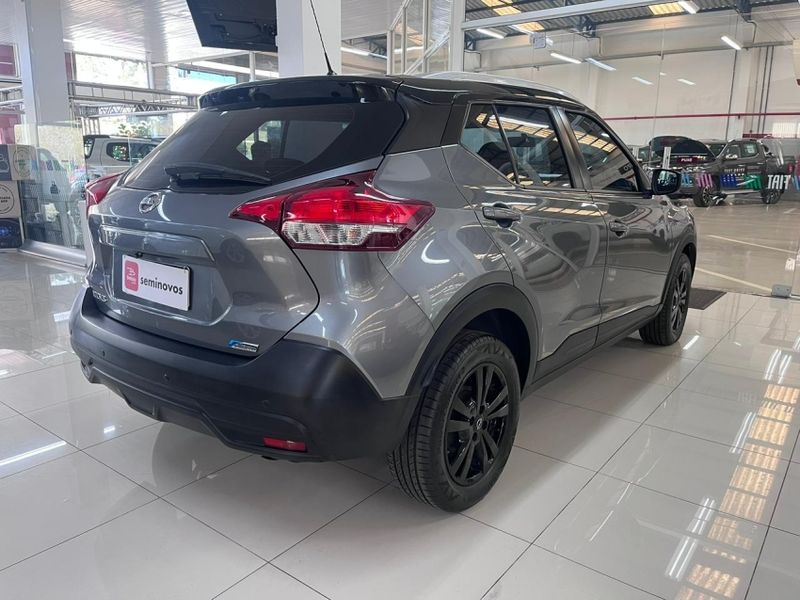 Nissan KICKS 1.6 16V FLEXSTART S 4P XTRONIC 2017/2018 BETIOLO NOVOS E SEMINOVOS LAJEADO / Carros no Vale