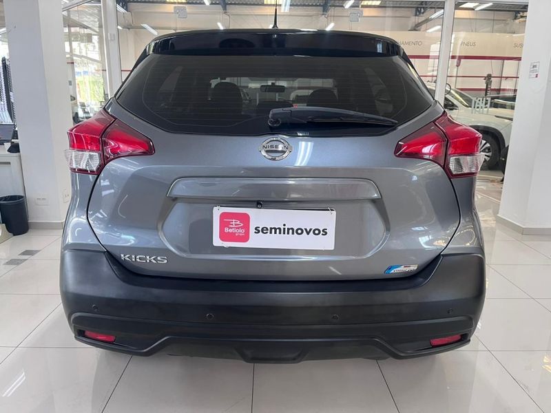 Nissan KICKS 1.6 16V FLEXSTART S 4P XTRONIC 2017/2018 BETIOLO NOVOS E SEMINOVOS LAJEADO / Carros no Vale