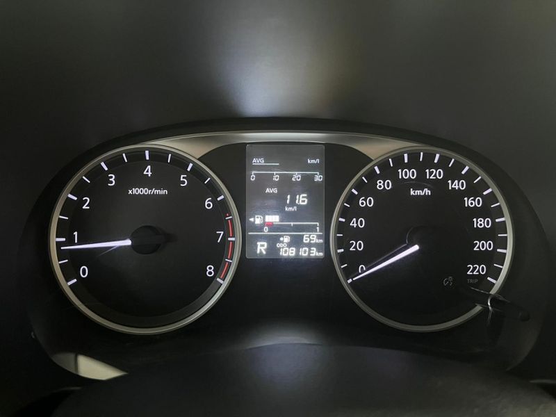 Nissan KICKS 1.6 16V FLEXSTART S 4P XTRONIC 2017/2018 BETIOLO NOVOS E SEMINOVOS LAJEADO / Carros no Vale