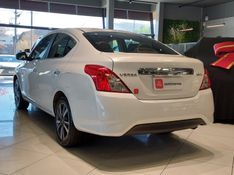 Nissan VERSA 1.6 16V FLEXSTART SL 4P XTRONIC 2019/2020 BETIOLO NOVOS E SEMINOVOS LAJEADO / Carros no Vale