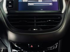 Peugeot 2008 1.6 16V THP FLEX GRIFFE 4P MANUAL 2017/2017 CASTELLAN E TOMAZONI MOTORS CAXIAS DO SUL / Carros no Vale