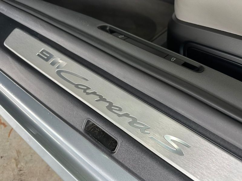 Porsche 911 3.0 24V H6 GASOLINA CARRERA S PDK 2020/2020 CASTELLAN E TOMAZONI MOTORS CAXIAS DO SUL / Carros no Vale