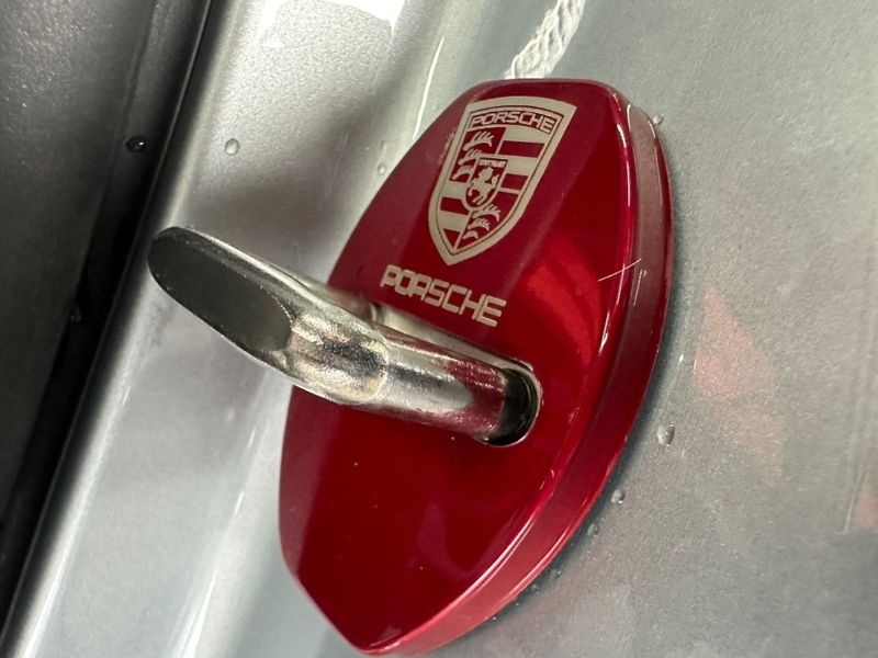 Porsche 911 3.0 24V H6 GASOLINA CARRERA S PDK 2020/2020 CASTELLAN E TOMAZONI MOTORS CAXIAS DO SUL / Carros no Vale
