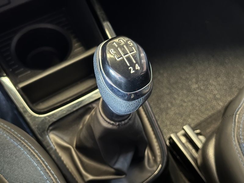 Renault KWID 1.0 12V SCE FLEX INTENSE MANUAL 2024/2025 BETIOLO NOVOS E SEMINOVOS LAJEADO / Carros no Vale