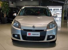 Renault SANDERO 1.6 EXPRESSION 8V FLEX 4P MANUAL 2013/2014 BETIOLO NOVOS E SEMINOVOS LAJEADO / Carros no Vale