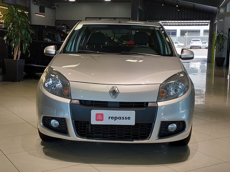 Renault SANDERO 1.6 EXPRESSION 8V FLEX 4P MANUAL 2013/2014 BETIOLO NOVOS E SEMINOVOS LAJEADO / Carros no Vale