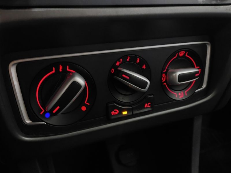 Volkswagen FOX 1.6 MSI TOTAL FLEX CONNECT 4P MANUAL 2019/2019 BETIOLO NOVOS E SEMINOVOS LAJEADO / Carros no Vale