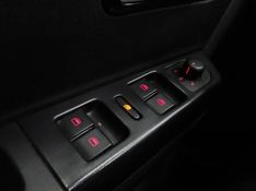 Volkswagen FOX 1.6 MSI TOTAL FLEX CONNECT 4P MANUAL 2019/2019 BETIOLO NOVOS E SEMINOVOS LAJEADO / Carros no Vale