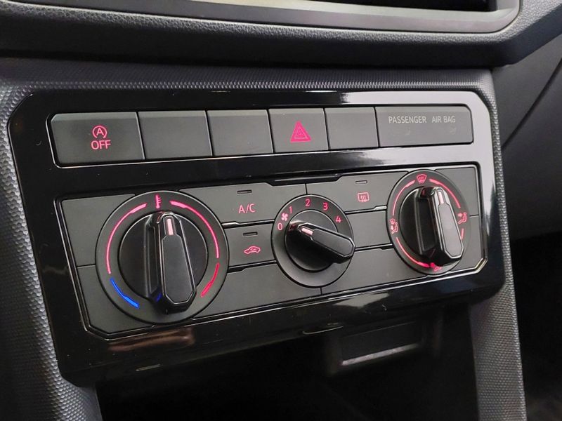 Volkswagen T-CROSS 1.0 200 TSI TOTAL FLEX SENSE AUTOMÁTICO 2022/2022 BETIOLO NOVOS E SEMINOVOS LAJEADO / Carros no Vale