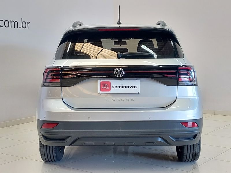 Volkswagen T-CROSS 1.0 200 TSI TOTAL FLEX SENSE AUTOMÁTICO 2022/2022 BETIOLO NOVOS E SEMINOVOS LAJEADO / Carros no Vale