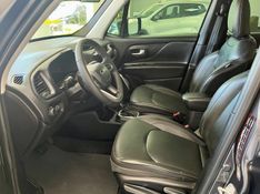 JEEP RENEGADE 1.3 T270 TURBO FLEX LONGITUDE AT6 2022/2023 DRSUL SEMINOVOS CAXIAS DO SUL – LAJEADO – SANTA CRUZ DO SUL / Carros no Vale
