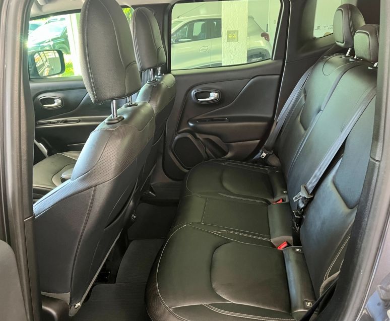 JEEP RENEGADE 1.3 T270 TURBO FLEX LONGITUDE AT6 2022/2023 DRSUL SEMINOVOS CAXIAS DO SUL – LAJEADO – SANTA CRUZ DO SUL / Carros no Vale