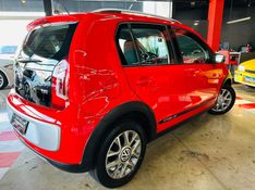 Volkswagen UP 1.0 TSI HIGH UP 12V FLEX 4P MANUAL 2016/2016 CASTELLAN E TOMAZONI MOTORS CAXIAS DO SUL / Carros no Vale