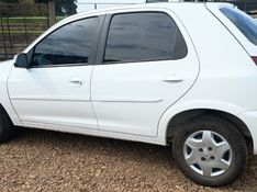 Chevrolet CELTA 1.0 MPFI LT 8V FLEX 4P MANUAL 2014/2015 CAMINHÕES & CAMIONETAS PASSO FUNDO / Carros no Vale
