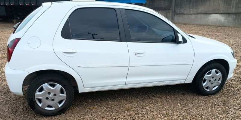 Chevrolet CELTA 1.0 MPFI LT 8V FLEX 4P MANUAL 2014/2015 CAMINHÕES & CAMIONETAS PASSO FUNDO / Carros no Vale