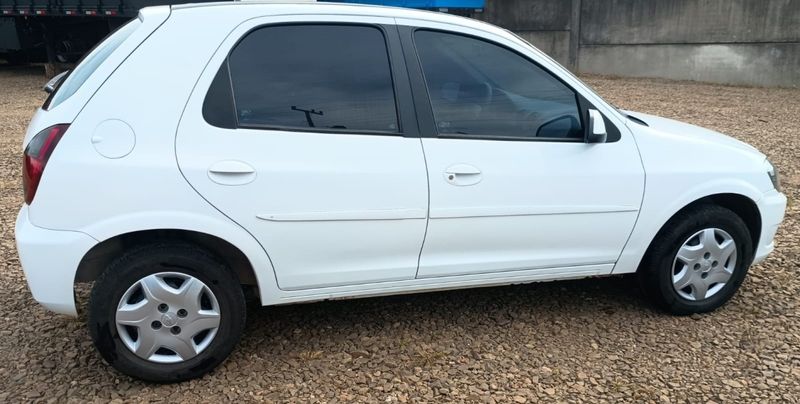 Chevrolet CELTA 1.0 MPFI LT 8V FLEX 4P MANUAL 2014/2015 CAMINHÕES & CAMIONETAS PASSO FUNDO / Carros no Vale