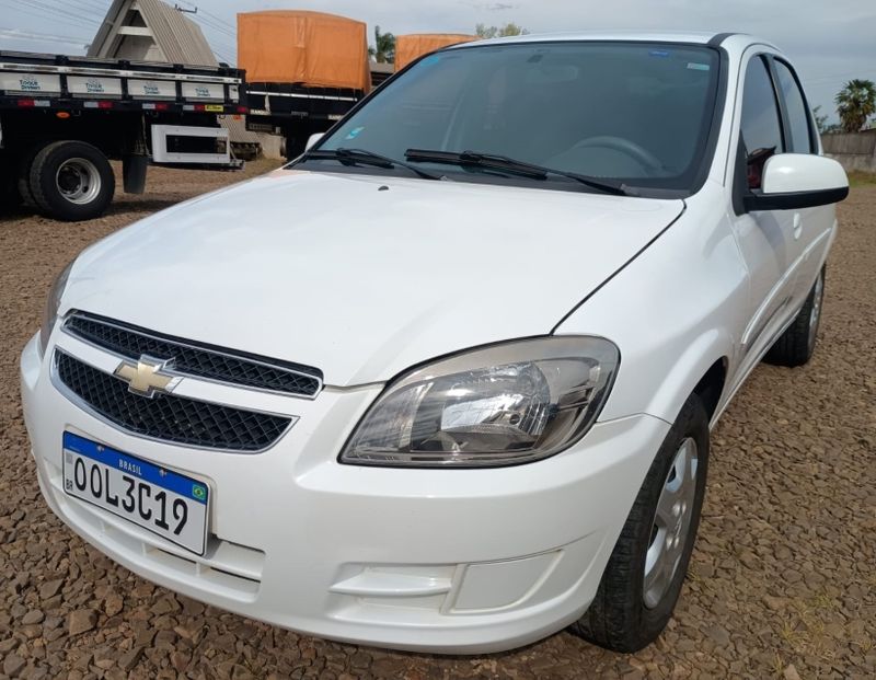 Chevrolet CELTA 1.0 MPFI LT 8V FLEX 4P MANUAL 2014/2015 CAMINHÕES & CAMIONETAS PASSO FUNDO / Carros no Vale