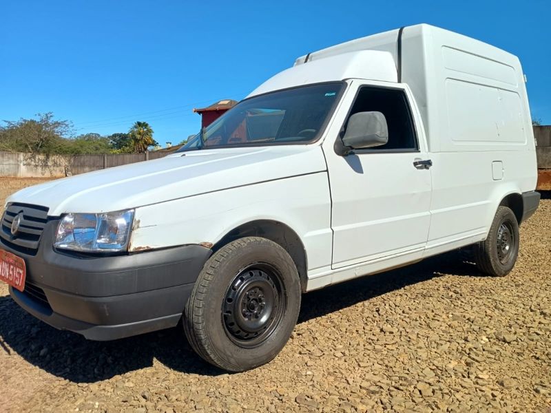 Fiat FIORINO 1.3 MPI FURGÃO 8V FLEX 2P MANUAL 2013/2013 CAMINHÕES & CAMIONETAS PASSO FUNDO / Carros no Vale