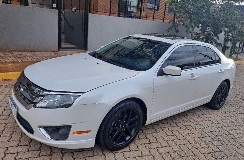 Ford FUSION 2.5 SEL 16V GASOLINA 4P AUTOMÁTICO 2012/2012 CAMINHÕES & CAMIONETAS PASSO FUNDO / Carros no Vale