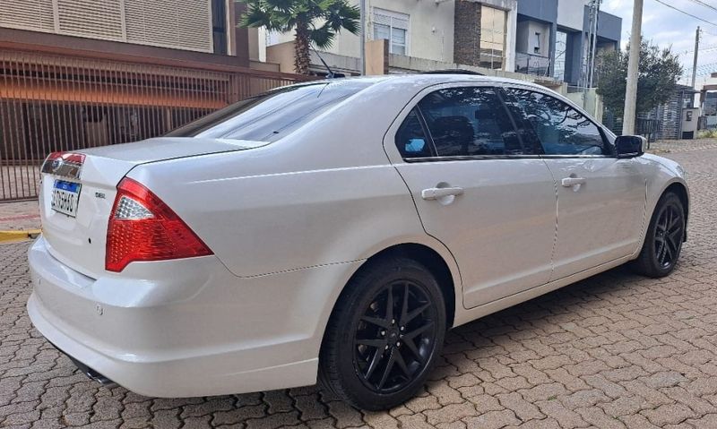 Ford FUSION 2.5 SEL 16V GASOLINA 4P AUTOMÁTICO 2012/2012 CAMINHÕES & CAMIONETAS PASSO FUNDO / Carros no Vale