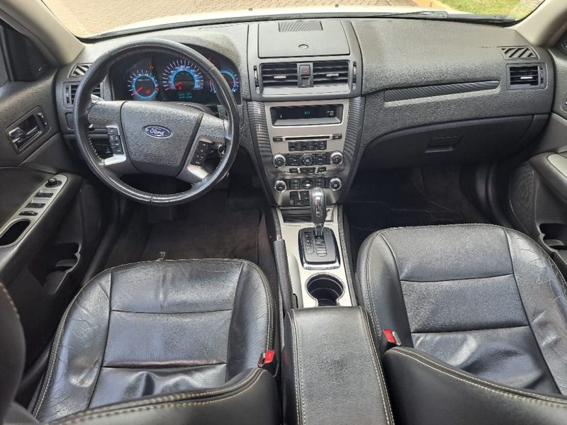 Ford FUSION 2.5 SEL 16V GASOLINA 4P AUTOMÁTICO 2012/2012 CAMINHÕES & CAMIONETAS PASSO FUNDO / Carros no Vale