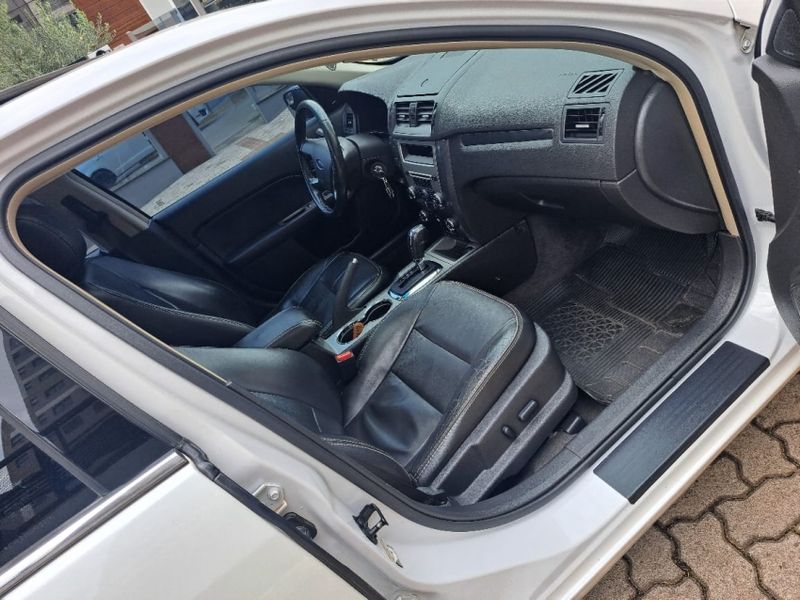 Ford FUSION 2.5 SEL 16V GASOLINA 4P AUTOMÁTICO 2012/2012 CAMINHÕES & CAMIONETAS PASSO FUNDO / Carros no Vale