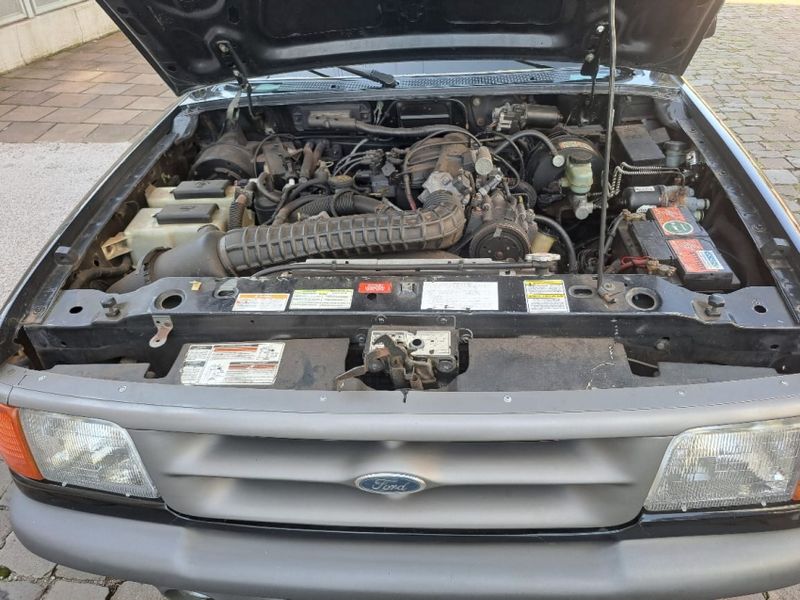 Ford RANGER 4.0 XL 4X2 CS V6 12V GASOLINA 2P MANUAL 1997/1997 CAMINHÕES & CAMIONETAS PASSO FUNDO / Carros no Vale