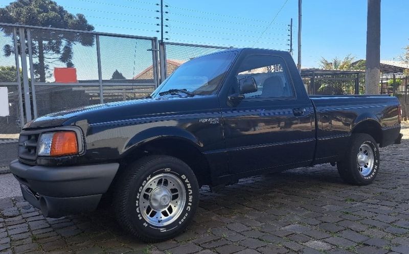 Ford RANGER 4.0 XL 4X2 CS V6 12V GASOLINA 2P MANUAL 1997/1997 CAMINHÕES & CAMIONETAS PASSO FUNDO / Carros no Vale