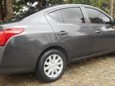Nissan VERSA 1.0 12V FLEX 4P MANUAL 2019/2020 CAMINHÕES & CAMIONETAS PASSO FUNDO / Carros no Vale