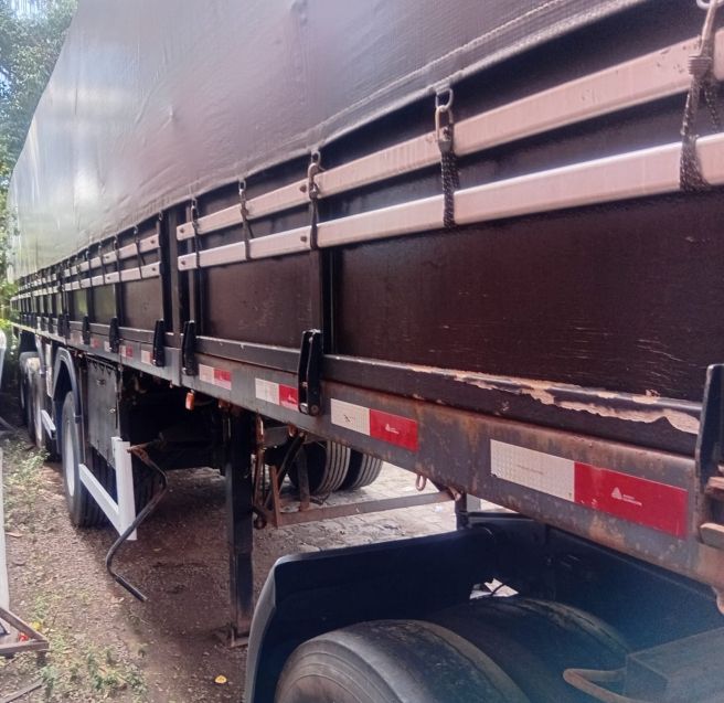 Recrusul Rodotrem Recrosul 4 Eixos 2019/2019 CAMINHÕES & CAMIONETAS PASSO FUNDO / Carros no Vale