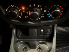 Renault DUSTER 1.6 16V SCE FLEX DYNAMIQUE MANUAL 2016/2017 DRSUL SEMINOVOS CAXIAS DO SUL – LAJEADO – SANTA CRUZ DO SUL / Carros no Vale