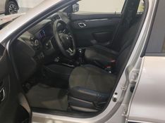 Renault KWID 1.0 12V SCE FLEX INTENSE MANUAL 2024/2025 DRSUL SEMINOVOS CAXIAS DO SUL – LAJEADO – SANTA CRUZ DO SUL / Carros no Vale
