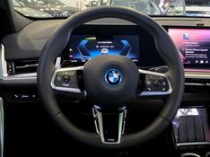 BMW IX2 64,8 KW ELÉTRICO XDRIVE30 M SPORT 2024/2025 CARRO DEZ NOVO HAMBURGO / Carros no Vale