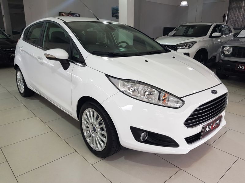 Ford FIESTA 1.6 TITANIUM HATCH 16V FLEX 4P POWERSHIFT 2014/2014 ADVANT AUTOMÓVEIS CAXIAS DO SUL / Carros no Vale