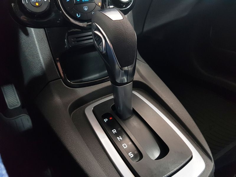 Ford FIESTA 1.6 TITANIUM HATCH 16V FLEX 4P POWERSHIFT 2014/2014 ADVANT AUTOMÓVEIS CAXIAS DO SUL / Carros no Vale