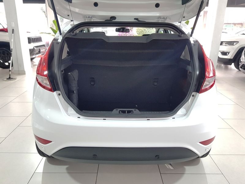 Ford FIESTA 1.6 TITANIUM HATCH 16V FLEX 4P POWERSHIFT 2014/2014 ADVANT AUTOMÓVEIS CAXIAS DO SUL / Carros no Vale