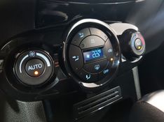 Ford FIESTA 1.6 TITANIUM HATCH 16V FLEX 4P POWERSHIFT 2014/2014 ADVANT AUTOMÓVEIS CAXIAS DO SUL / Carros no Vale