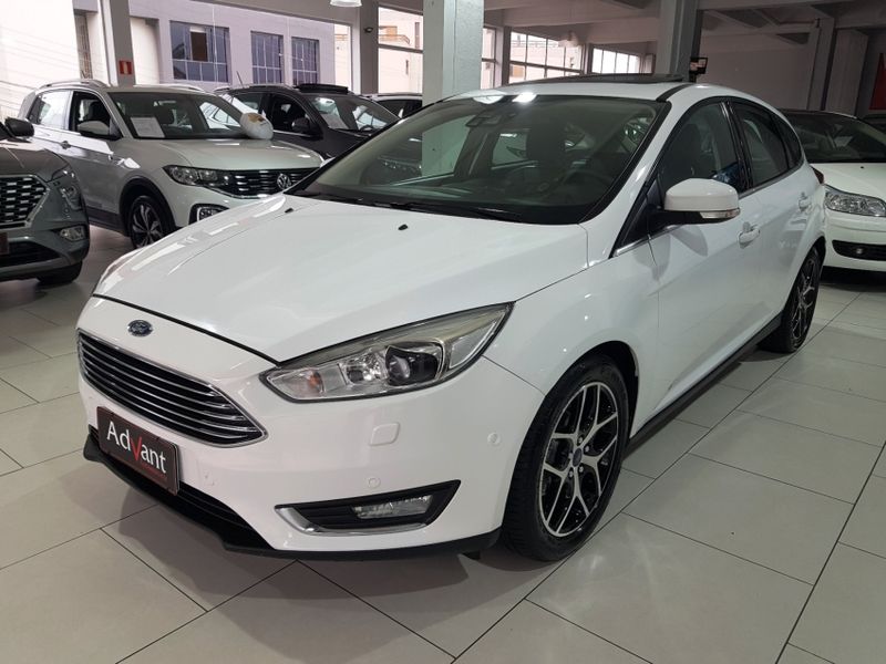 Ford FOCUS 2.0 TITANIUM PLUS 16V FLEX 4P POWERSHIFT 2017/2018 ADVANT AUTOMÓVEIS CAXIAS DO SUL / Carros no Vale
