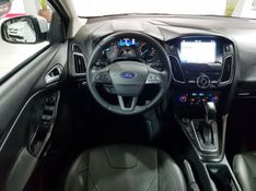 Ford FOCUS 2.0 TITANIUM PLUS 16V FLEX 4P POWERSHIFT 2017/2018 ADVANT AUTOMÓVEIS CAXIAS DO SUL / Carros no Vale